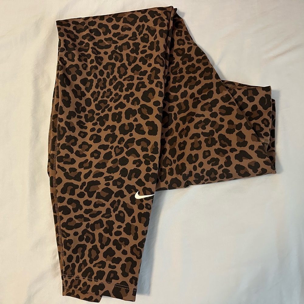 Nike Leopard Print Leggings - Brown